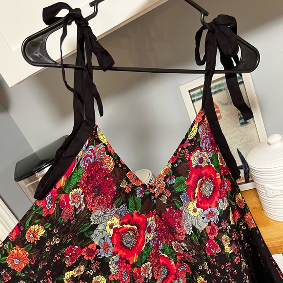 Romper - Picture 4 of 4